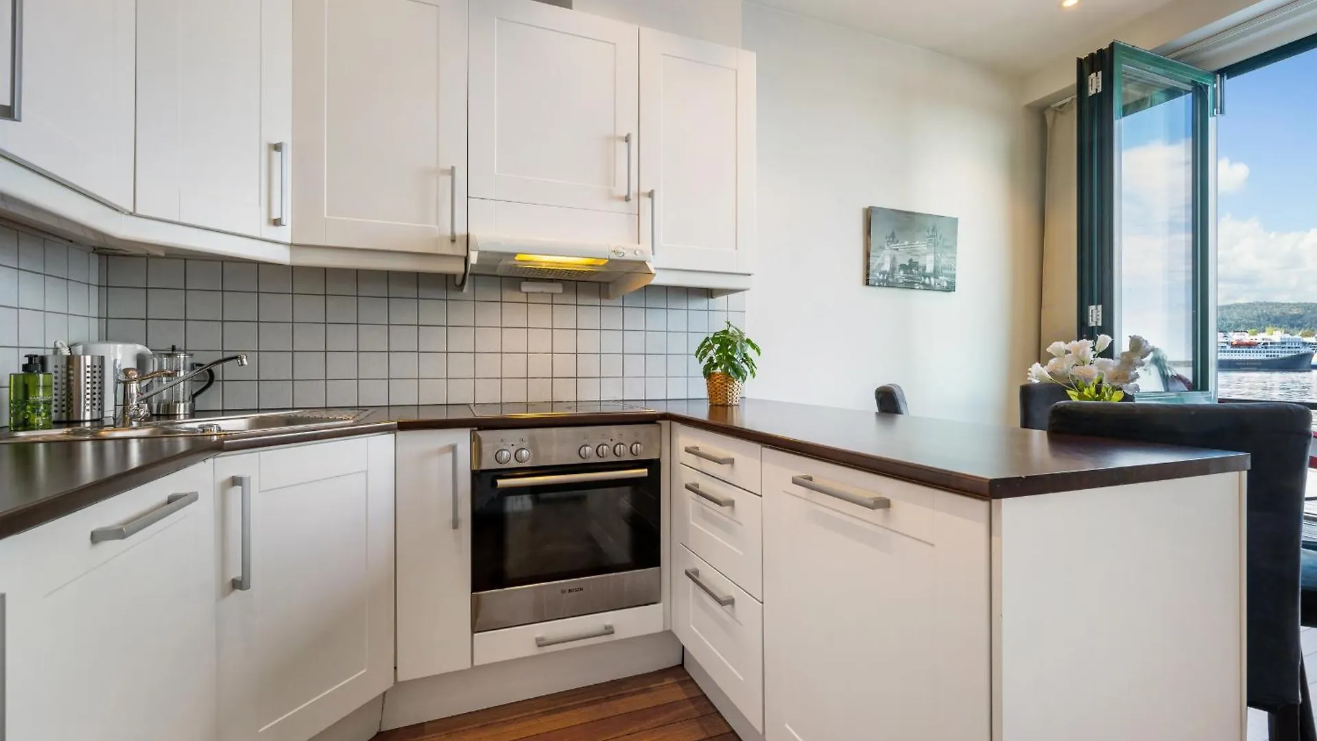 Central Seafront Apartments With Parking And Self Check-In! Bergen 0*,  Norway