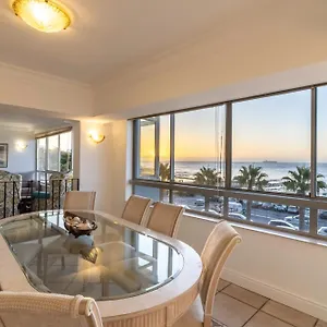 https://beachfront-sea-view-apartment.hotels-capetown.com