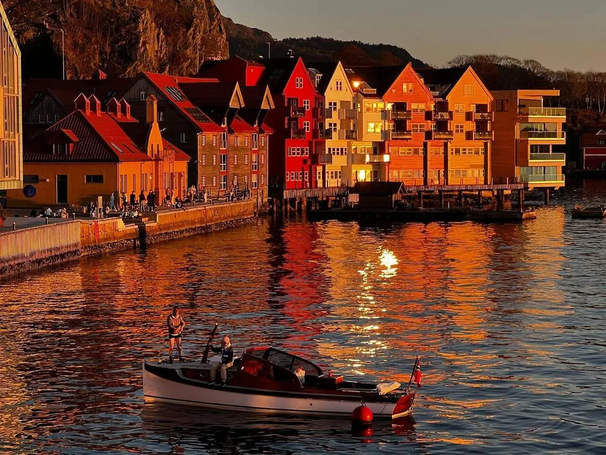 Central Seafront Apartments With Parking And Self Check-In! Bergen Norway