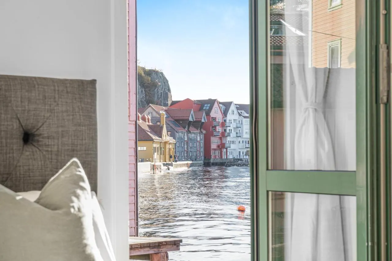 Central Seafront Apartments With Parking And Self Check-In! Bergen