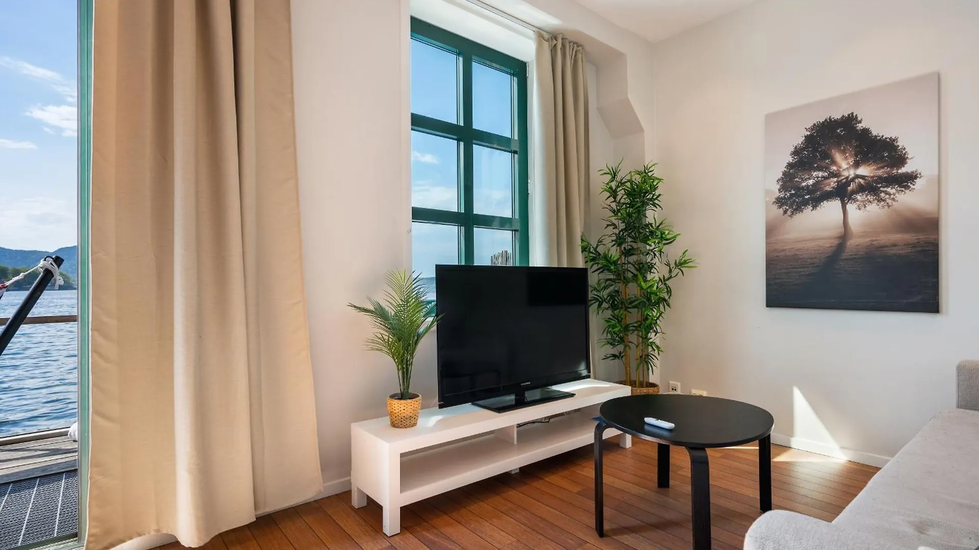 Central Seafront Apartments With Parking And Self Check-In! Bergen 0*,  Norway